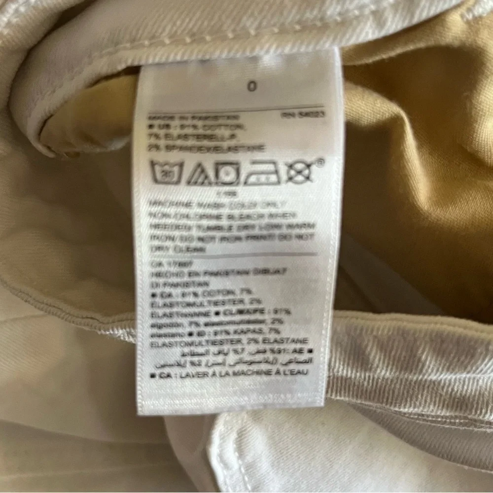 Old Navy White Rock Star Skinny Jeans. 0.